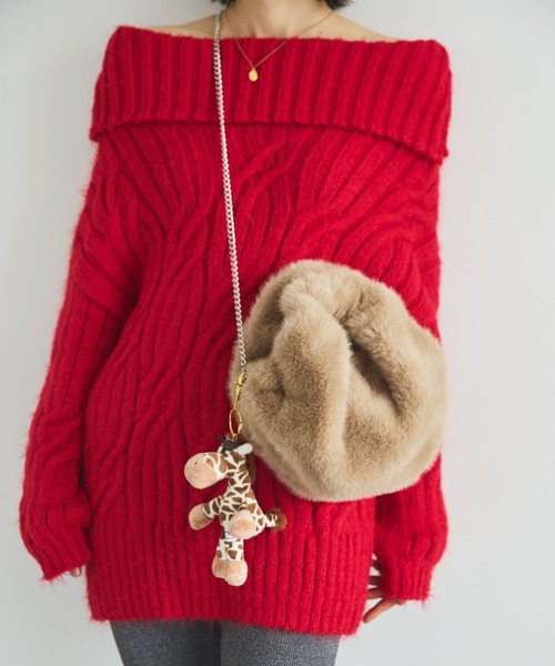 MIRROR STOKE（ミラーストーク）の「【ZOZO限定】FUR ROUND BAG/ファーラウンドバッグ（チェーン付）（ショルダーバッグ・レディース・ベージュ/グリーン・FREE）」の6枚目の写真