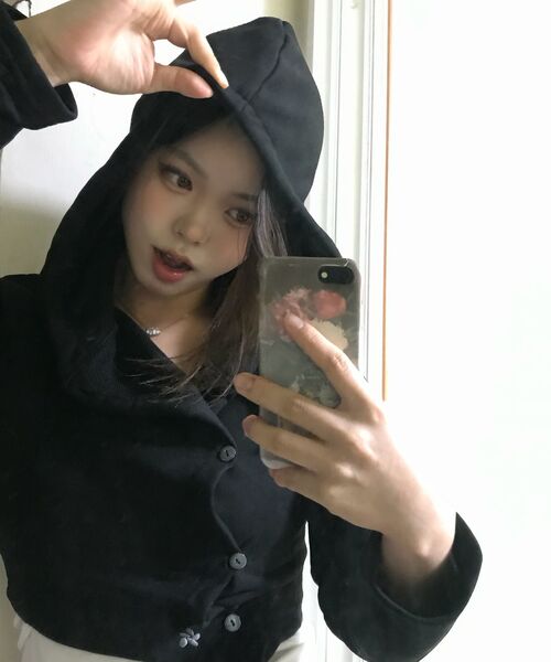 SLEEKGLOW（スリック グロウ）の「スモールロゴサイドボタンシャーリングフードトップ[ブラック]（パーカー・レディース・その他・FREE）」の8枚目の写真