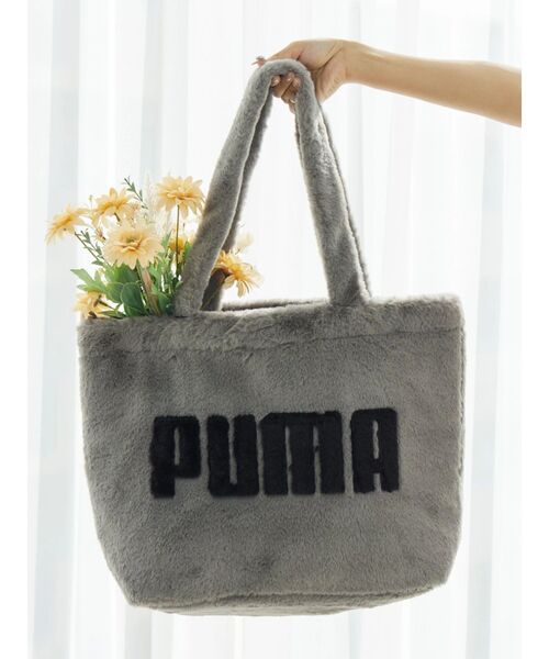 PUMA(プーマ)の「【PUMA】UP FAUX FURショッパー(トートバッグ・レディース・ブラック/グレー・FREE)」の4枚目の写真