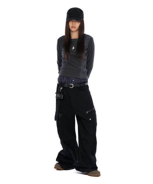 AAKAM（アーカム）の「Side Eyelet Long Sleeve (Dark Gray)（Tシャツ/カットソー・レディース・その他・1/2）」の9枚目の写真