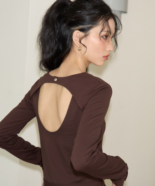 SALON DE YOHN(サロンドヨーン)の「Back Point Belted Mini Dress_ Brown(ワンピース・レディース・その他・SMALL/MEDIUM)」の3枚目の写真