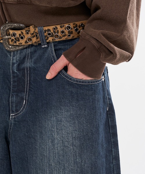 WISH FOR EVER（ウィッシュフォーエバー）の「【 2color / 3size 】SPECIAL SLAB DENIM WIDE CURVE DENIM（デニムパンツ・メンズ・ブラック/インディゴブルー・LARGE/MEDIUM/SMALL）」の6枚目の写真