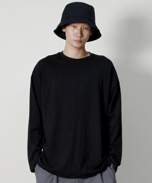 DEMARC(ドゥマーク)の「クルーネックボックスフィット長袖Tシャツソリッドブラックver3(Tシャツ/カットソー・メンズ・その他・LARGE/MEDIUM)」の2枚目の写真
