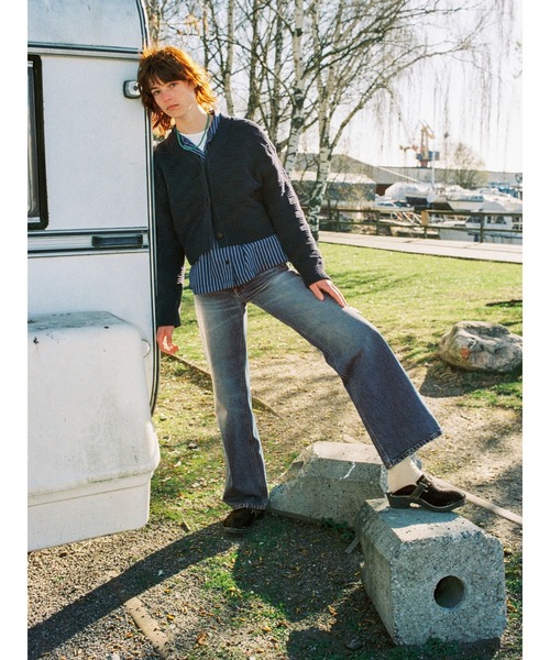Nudie Jeans(ヌーディージーンズ)の「Nudie Jeans/ヌーディージーンズ Wide Heidi / ローウエストワイドレッグジーンズ / Summer Shadow(デニムパンツ・レディース・ライトインディゴブルー・25/27/28/29)」の8枚目の写真