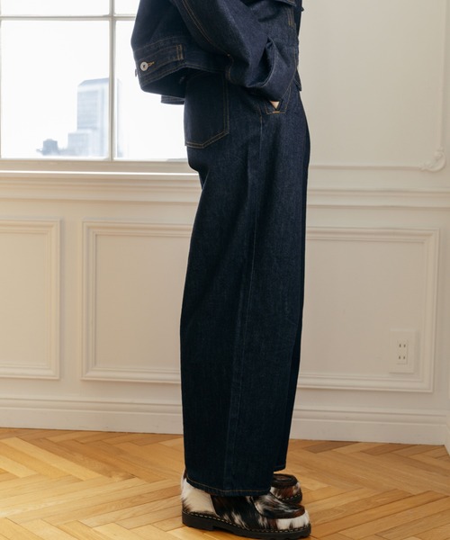 CREDONA（クレドナ）の「TWO TUCK BUGGY DENIM/トゥータックバギーデニム（デニムパンツ・レディース・インディゴブルー・1/2）」の7枚目の写真