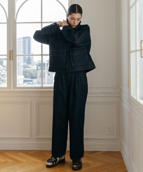 CREDONA（クレドナ）の「TWO TUCK BUGGY DENIM/トゥータックバギーデニム（デニムパンツ・レディース・インディゴブルー・1/2）」の2枚目の写真