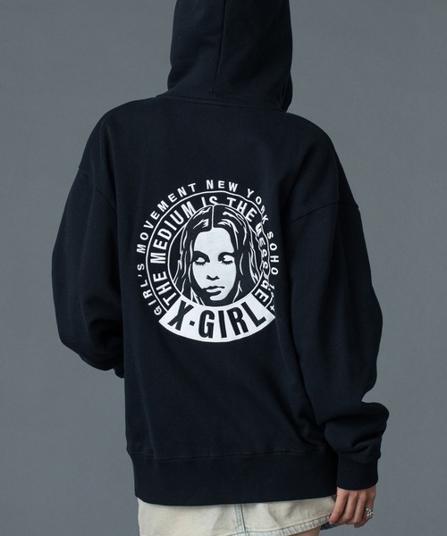 X-girl(エックスガール)の「CIRCLE MESSAGE AND FACE ZIP UP SWEAT HOODIE(パーカー・レディース・アッシュ/ブラック/オリーブ・S/M)」の20枚目の写真
