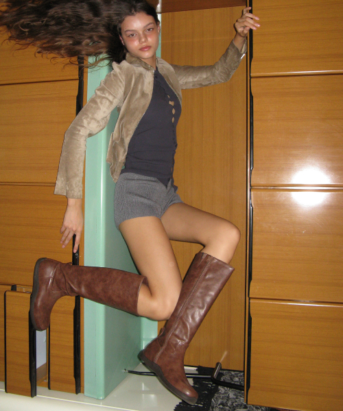 FOGGY MOODY(ポギムディ)の「Keen 0005-2. Rubber Sole High-Leg Boots - 3colors(ブーツ・レディース・ブラック/ブラウン/Beige・22.5cm/23cm/23.5cm/24cm/24.5cm/25cm)」の4枚目の写真