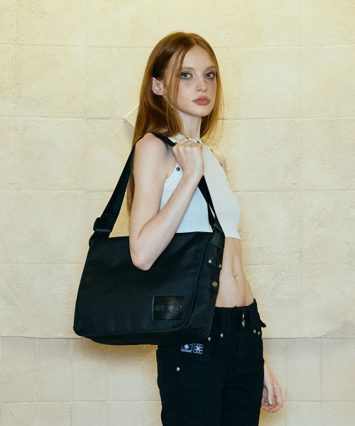 OPUS 0012(オーパス0012)の「Op.10 STASH MESSENGER BAG BLACK(メッセンジャーバッグ・レディース・その他・FREE)」の3枚目の写真