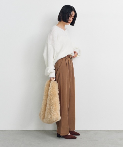 Shelly island（シェリーアイランド）の「オーバーサイズVネックニット（ニット/セーター・レディース・グレー/ホワイト/ピンク・FREE）」の10枚目の写真