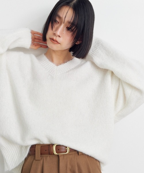 Shelly island（シェリーアイランド）の「オーバーサイズVネックニット（ニット/セーター・レディース・グレー/ホワイト/ピンク・FREE）」の6枚目の写真