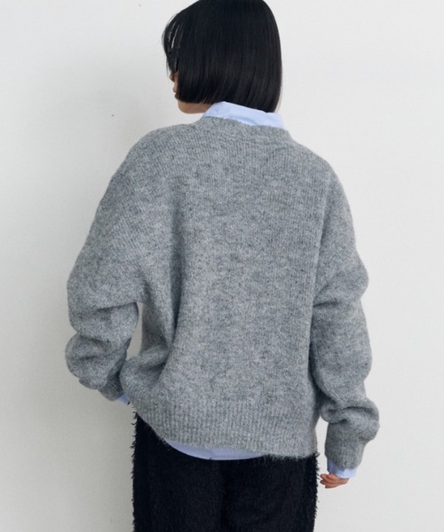 Shelly island（シェリーアイランド）の「オーバーサイズVネックニット（ニット/セーター・レディース・グレー/ホワイト/ピンク・FREE）」の17枚目の写真