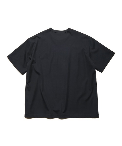 uniform experiment(ユニフォームエクスペリメント)の「WIDE TEE(Tシャツ/カットソー・メンズ・ブラック/ホワイト/ネイビー・4/3/2/5/1)」の4枚目の写真