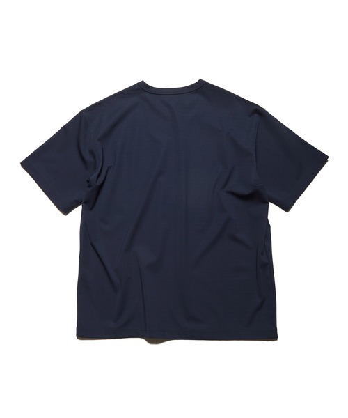 uniform experiment(ユニフォームエクスペリメント)の「WIDE TEE(Tシャツ/カットソー・メンズ・ブラック/ホワイト/ネイビー・4/3/2/5/1)」の6枚目の写真