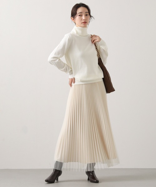 anana(アナナ)の「スリットハイネック前後2WAYニット(ニット/セーター・レディース・ネイビー/オフホワイト/レッド・FREE)」の4枚目の写真