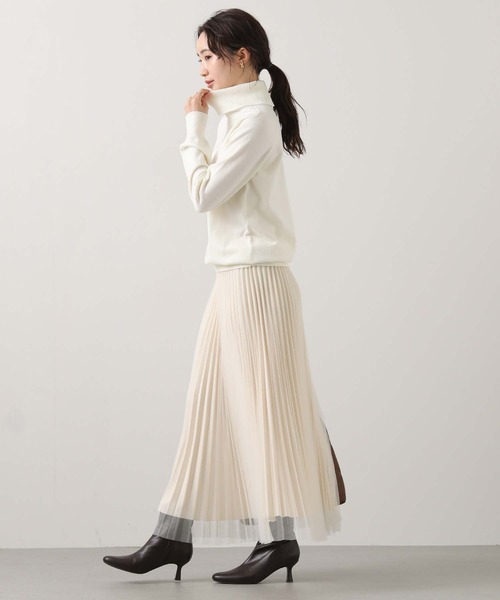 anana(アナナ)の「スリットハイネック前後2WAYニット(ニット/セーター・レディース・ネイビー/オフホワイト/レッド・FREE)」の5枚目の写真
