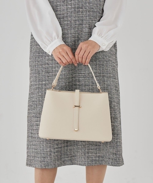 a.v.v(アーヴェヴェ)の「ビット調ハンドバッグ(トートバッグ・レディース・ブラック/アイボリー・38)」の3枚目の写真