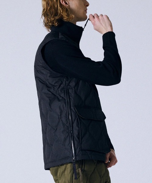 TAION(タイオン)の「【TAION】ミリタリー リブハイネックWジップ ダウンベスト / MILITARY W-ZIP LIB HI NECK DOWN VEST(ダウンジャケット/コート・メンズ・ブラック/ダークグレー・L/XL)」の9枚目の写真