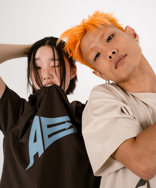ALL EYES DOWN(オール アイズ ダウン)の「PIGMENT DIRECTION LOGO T-SHRIT (CHARCOAL)(Tシャツ/カットソー・メンズ・その他・SMALL/LARGE)」の5枚目の写真