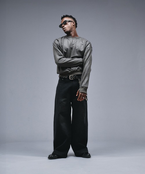 ANDER HUNK(アンダーハンク)の「Leather Like Coated Henry neck Sweat / レザーライクコーティングヘンリーネックスウェット(スウェット・メンズ・バーガンディー/ブラック・MEDIUM/LARGE)」の13枚目の写真