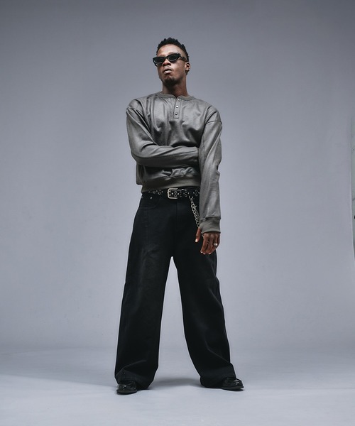 ANDER HUNK(アンダーハンク)の「Leather Like Coated Henry neck Sweat / レザーライクコーティングヘンリーネックスウェット(スウェット・メンズ・バーガンディー/ブラック・MEDIUM/LARGE)」の19枚目の写真