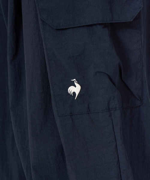 le coq sportif(ルコックスポルティフ)の「【はっ水】ナイロンワッシャーカーゴパンツ(カーゴパンツ・レディース・ネイビー/ピンク・XL/L/M/S)」の6枚目の写真