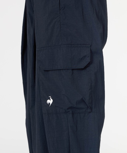le coq sportif(ルコックスポルティフ)の「【はっ水】ナイロンワッシャーカーゴパンツ(カーゴパンツ・レディース・ネイビー/ピンク・XL/L/M/S)」の10枚目の写真