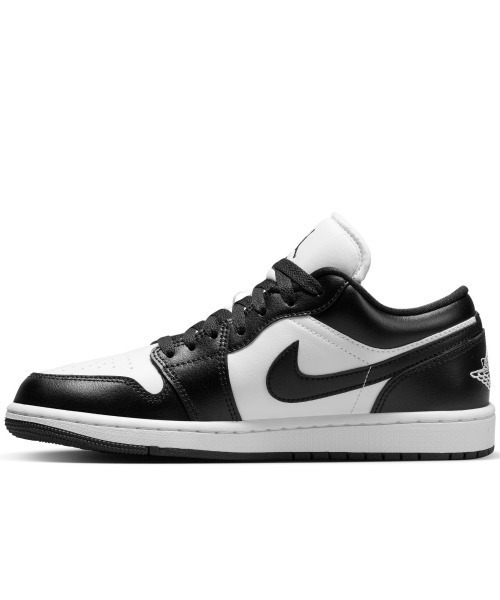 JORDAN BRAND(ジョーダンブランド)の「JORDAN BRAND Air Jordan 1 Low(ジョーダンブランド ウィメンズ エア ジョーダン 1 Low)(スニーカー・レディース・ホワイト系/グレー系・25.5cm/29cm/28.5cm/27.5cm/27cm/26.5cm/26cm/28cm/23.5cm/24.5cm/23cm/25cm/24cm)」の4枚目の写真