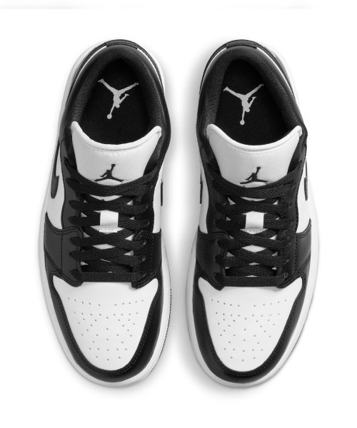 JORDAN BRAND(ジョーダンブランド)の「JORDAN BRAND Air Jordan 1 Low(ジョーダンブランド ウィメンズ エア ジョーダン 1 Low)(スニーカー・レディース・ホワイト系/グレー系・25.5cm/29cm/28.5cm/27.5cm/27cm/26.5cm/26cm/28cm/23.5cm/24.5cm/23cm/25cm/24cm)」の8枚目の写真