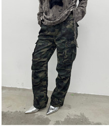 DAESE TOKYO（デセトウキョウ）の「『DAESE TOKYO/デセトウキョウ』迷彩グランジワイドカーゴパンツ（カーゴパンツ）」