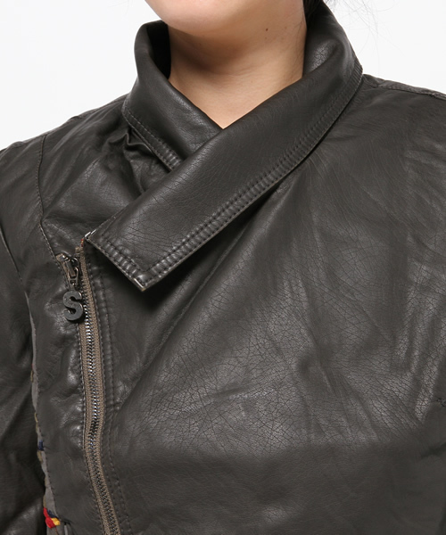 Desigual（デシグアル）の「「Desigual/デシグアル」ライダーズジャケット（ライダースジャケット・レディース・ブラック系その他・38/36/40/44）」の5枚目の写真