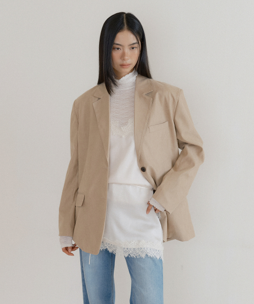 LUCIR ZU(ルシールズ)の「Suede Belted Overfit Jacket (beige)(その他アウター・レディース・その他・FREE)」の3枚目の写真