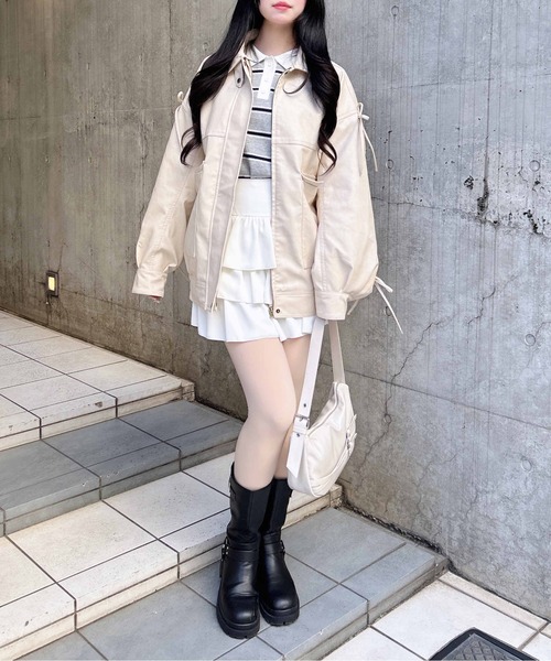 INGNI（イング）の「マルチWayリボンフェイクレザービッグブルゾン（ブルゾン・レディース・ブラウン/ブラック/アイボリー・M）」の10枚目の写真