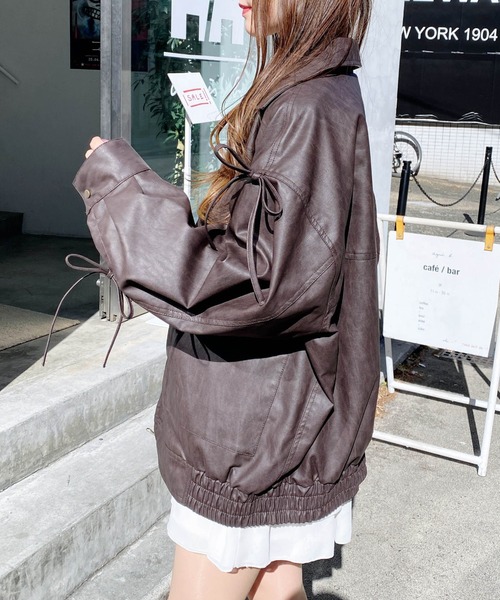 INGNI（イング）の「マルチWayリボンフェイクレザービッグブルゾン（ブルゾン・レディース・ブラウン/ブラック/アイボリー・M）」の22枚目の写真