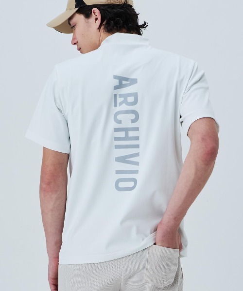 archivio(アルチビオ)の「<MENS>UV冷感バックロゴプルオーバー(Tシャツ/カットソー・メンズ・ブラック/ホワイト/ブルー/ベージュ・M/LL/L)」の2枚目の写真