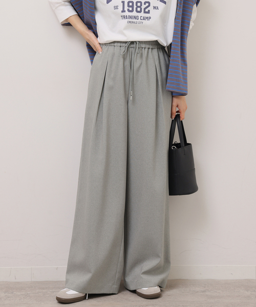 JOURNAL STANDARD relume（ジャーナルスタンダード　レリューム）の「［26SS新作］インタックイージーパンツ（スラックス・レディース・ブラック/グレー/チャコールグレー/ベージュ・36/38）」の4枚目の写真