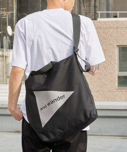 and wander（アンドワンダー）の「and wander/アンドワンダー recycle OX logo tote bag リサイクルポリエステル トートバッグ 2026年春夏（トートバッグ・メンズ・ブラック・FREE）」の5枚目の写真