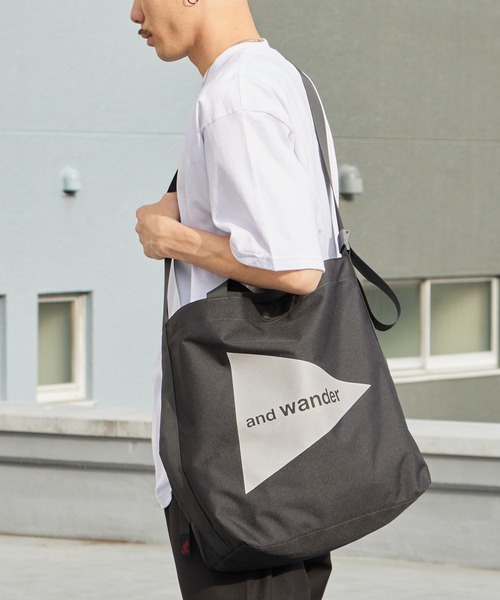 and wander（アンドワンダー）の「and wander/アンドワンダー recycle OX logo tote bag リサイクルポリエステル トートバッグ 2026年春夏（トートバッグ・メンズ・ブラック・FREE）」の6枚目の写真