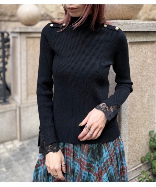 Desert Rose(デザートローズ)の「【DESERT ROSE/デザートローズ】ショルダーボタンレースレイヤードスリーブハイネックニット(ニット/セーター・レディース・ブラック・FREE)」の7枚目の写真