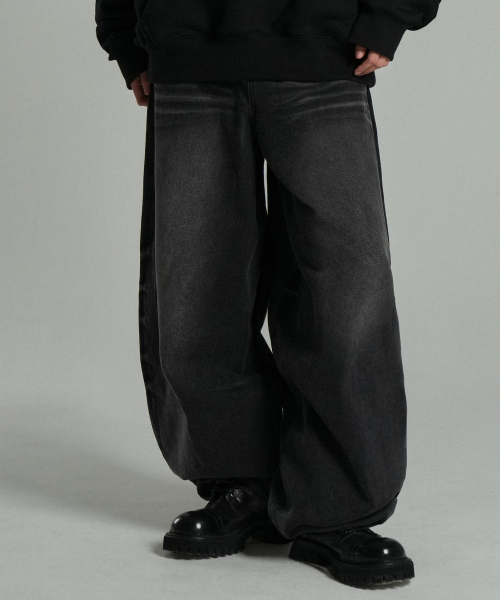 IDWS(アイドンワナセル)の「Axel Denim Balloon Pants Black(デニムパンツ・レディース・その他・0/1/2)」の15枚目の写真