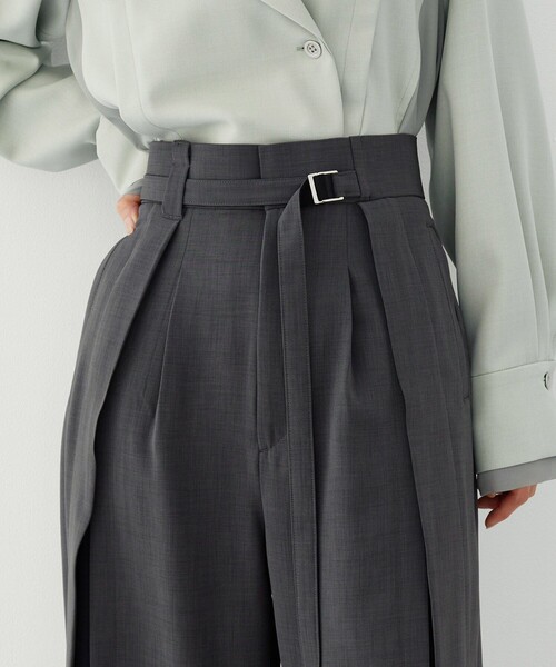 UNITED TOKYO(ユナイテッドトウキョウ)の「【新作】ラップレイヤーワイドパンツ|ウォッシャブル/セットアップ/オフィスカジュアル/オケージョン/防シワ/吸水速乾/春服(スラックス・レディース・ベージュ/グレー・2/1)」の18枚目の写真