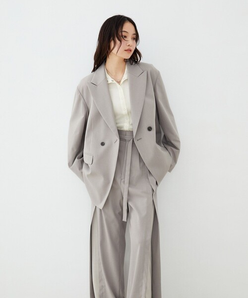 UNITED TOKYO(ユナイテッドトウキョウ)の「【新作】ラップレイヤーワイドパンツ|ウォッシャブル/セットアップ/オフィスカジュアル/オケージョン/防シワ/吸水速乾/春服(スラックス・レディース・ベージュ/グレー・2/1)」の4枚目の写真