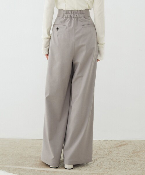 UNITED TOKYO(ユナイテッドトウキョウ)の「【新作】ラップレイヤーワイドパンツ|ウォッシャブル/セットアップ/オフィスカジュアル/オケージョン/防シワ/吸水速乾/春服(スラックス・レディース・ベージュ/グレー・2/1)」の7枚目の写真