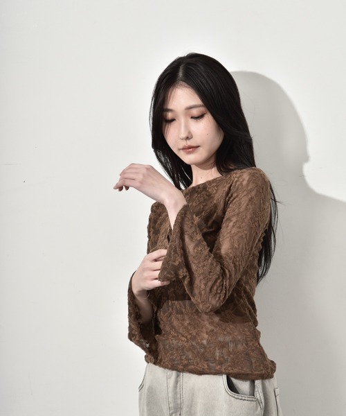 Y/lim（イリム）の「袖スリットリーフ柄レースロンT（Tシャツ/カットソー・レディース・ブラウン/ブラック・FREE）」の13枚目の写真