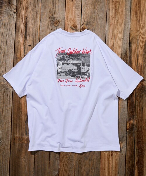FREAK'S STORE（フリークスストア）の「限定展開 KAVU×FREAK'S STORE カブー 別注 ビッグシルエット バックフォトプリント Tシャツ CAR（Tシャツ/カットソー・メンズ・ホワイト/スミクロ/アッシュグレー/グレイッシュベージュ・LARGE/MEDIUM/SMALL）」の5枚目の写真