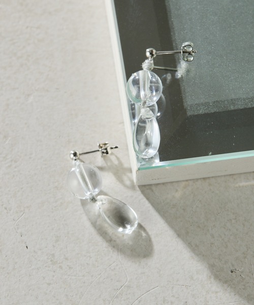 COLLAGE GALLARDAGALANTE(コラージュガリャルダガランテ)の「PAPILLONNER/クリアドロップピアス(ピアス(両耳用)・レディース・クリア・FREE)」の1枚目の写真