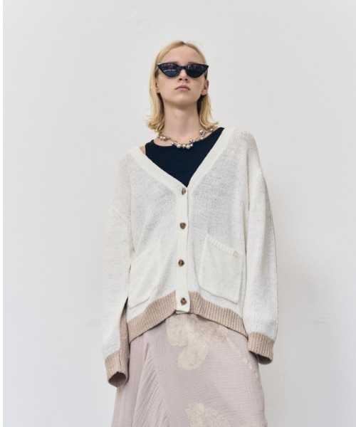 Muel Chic(ミュエルシック)の「Miyora knit cardigan ミヨラニットカーディガン(カーディガン/ボレロ・レディース・ブラック/オフホワイト/ブルー・FREE)」の2枚目の写真