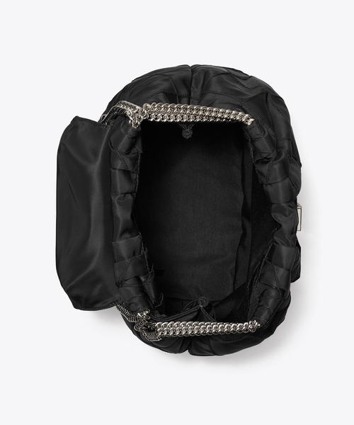 TORY BURCH（トリーバーチ）の「フレミング ナイロン バックパック（バックパック/リュック・レディース・ブラック・ONE SIZE）」の2枚目の写真