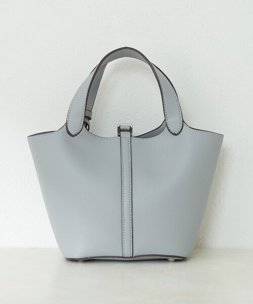 Remind me and forever（リマインドミーアンドフォーエバー）の「【5色展開】きれいめデザイン、タッセル付ハンドバッグ（ショルダーバッグ・レディース・チャコールグレー/ブラック/グレイッシュベージュ/オレンジ/ブラウン・FREE）」の20枚目の写真