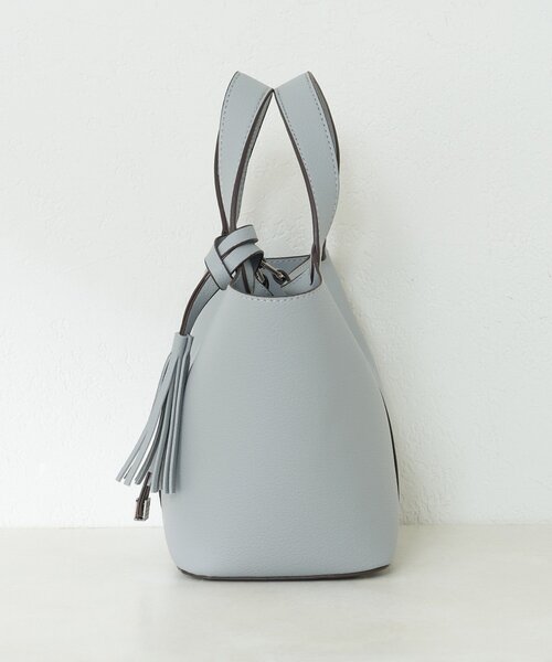 Remind me and forever（リマインドミーアンドフォーエバー）の「【5色展開】きれいめデザイン、タッセル付ハンドバッグ（ショルダーバッグ・レディース・チャコールグレー/ブラック/グレイッシュベージュ/オレンジ/ブラウン・FREE）」の21枚目の写真